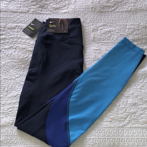 Nike Legend Tight Fit Women Training Leggings - Picture 4 of 5